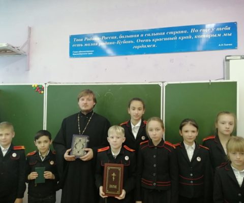 В рамках Дня православной книги священник провел мастер-класс
